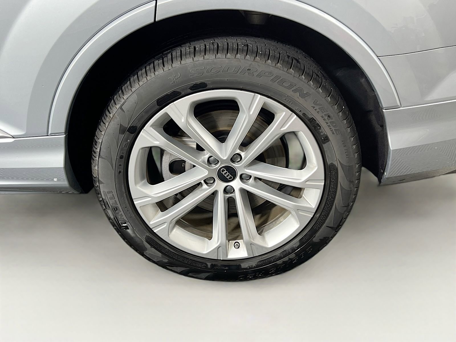 Used 2025 Audi Q7 3.0T Premium Plus image 34