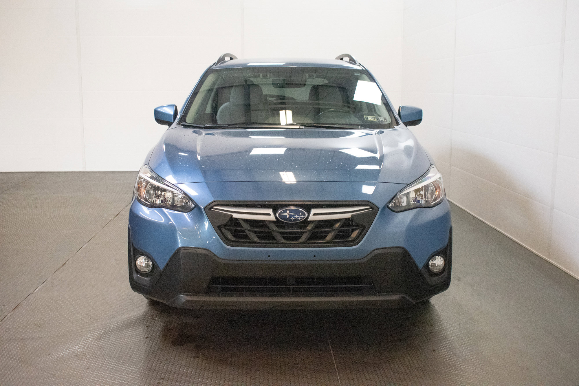 Used 2021 Subaru Crosstrek 2.0i Premium w/ Popular Package #2 AWD/4WD image 2