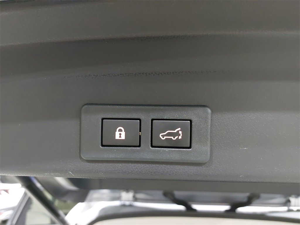 Used 2022 Subaru Ascent Limited w/ Technology Package image 14