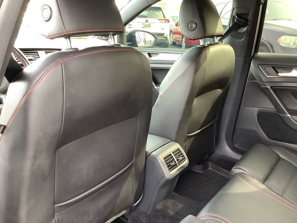 Used 2021 Volkswagen GTI Autobahn image 19