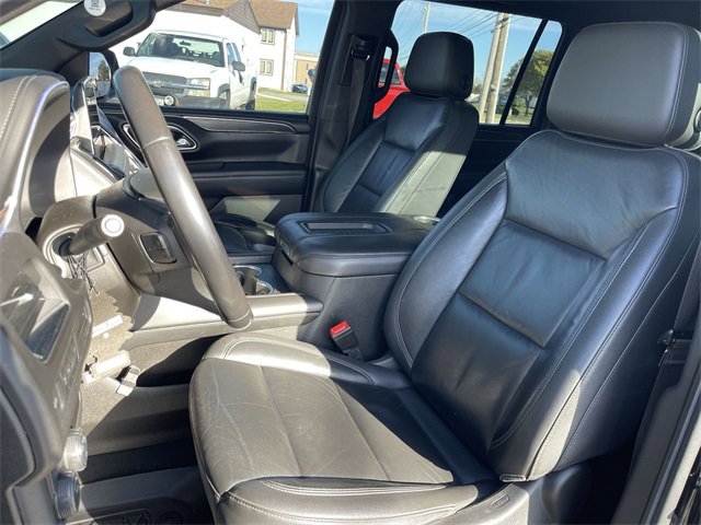 Used 2021 Chevrolet Suburban LT image 11