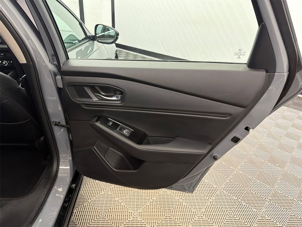 Used 2023 Honda Accord Touring image 18