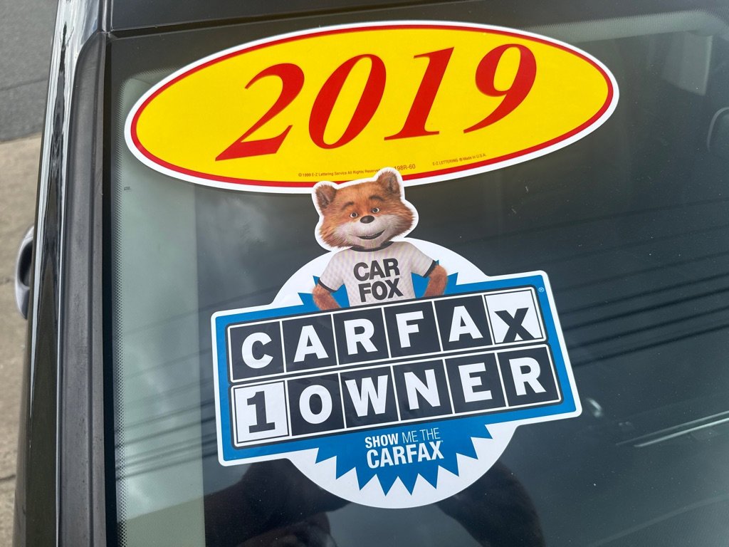 Used 2019 Volkswagen Tiguan SEL Premium image 13