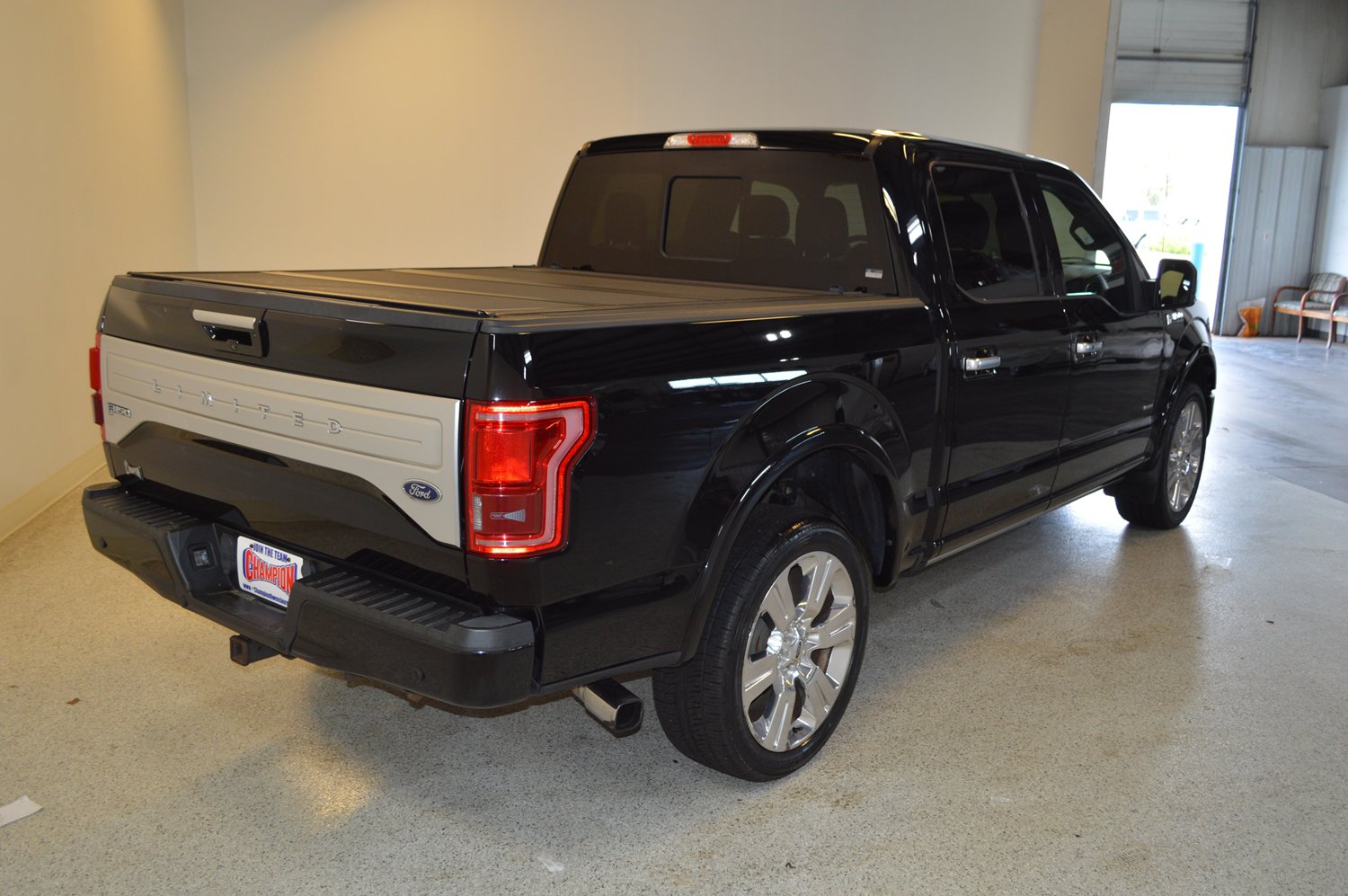 Used 2016 Ford F150 Limited w/ Trailer Tow Package AWD/4WD image 3