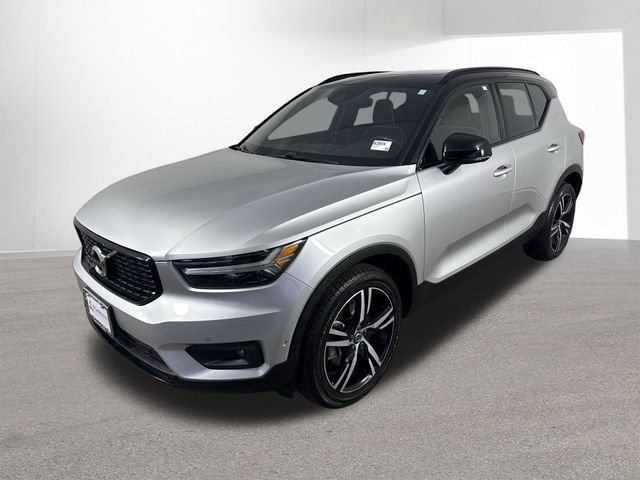 Used 2019 Volvo XC40 T5 R-Design image 24
