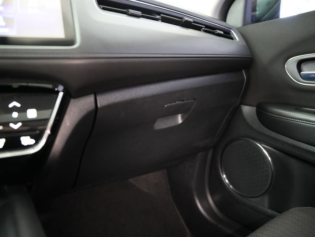 Used 2017 Honda HR-V EX image 38