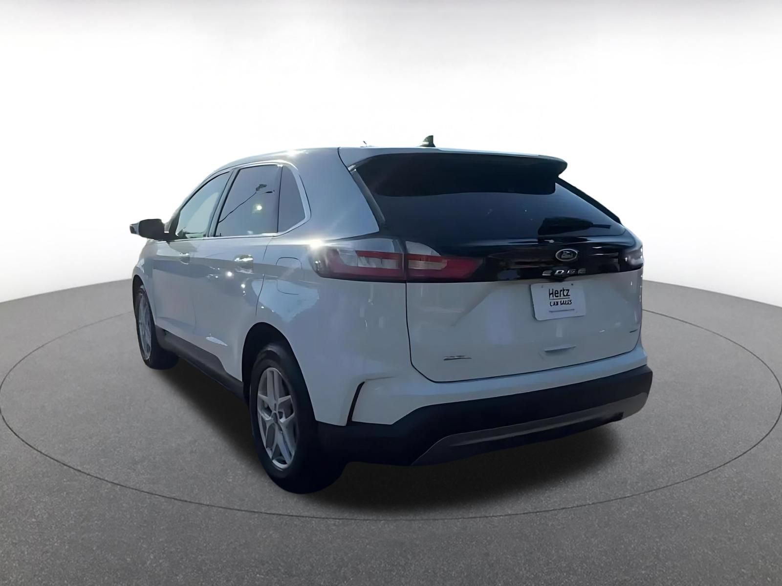 Used 2024 Ford Edge SEL AWD/4WD image 11