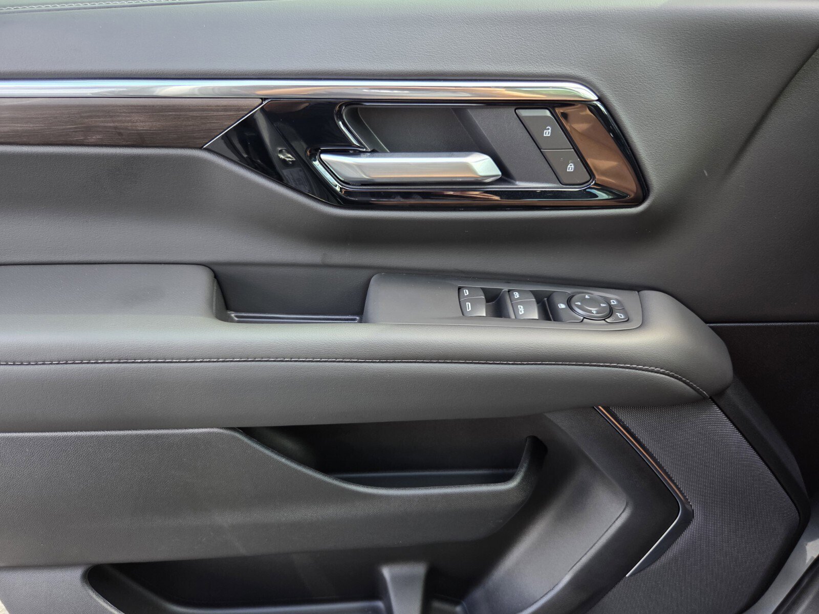 New 2026 Chevrolet Tahoe LS w/ Max Trailering Package image 12