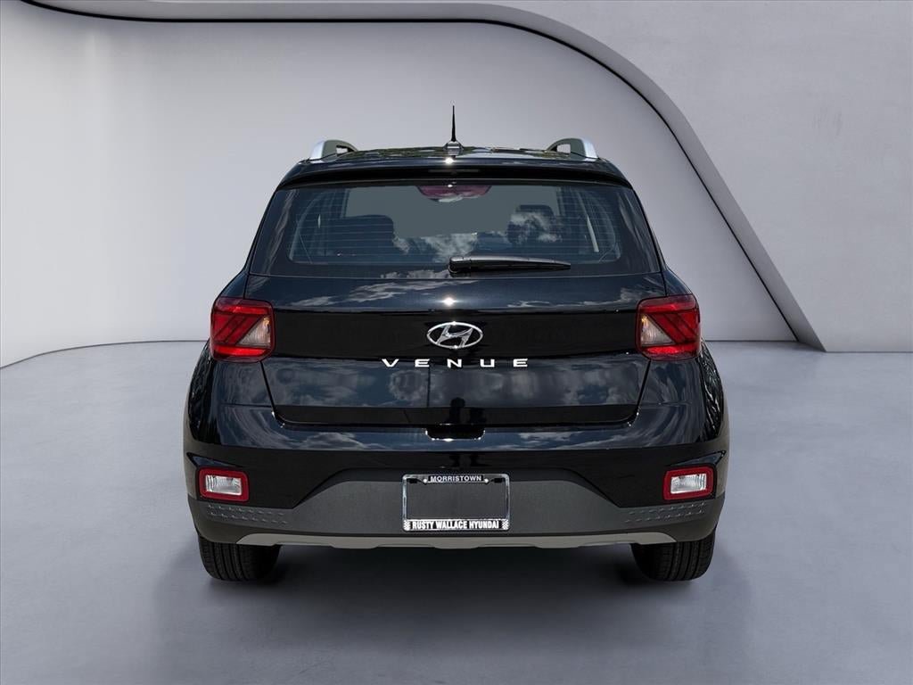 New 2026 Hyundai Venue SEL FWD image 4