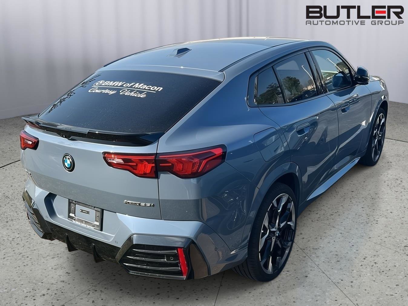 Certified 2025 BMW X2 xDrive28i w/ Premium Package image 9