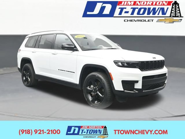 Used 2023 Jeep Grand Cherokee L Laredo AWD/4WD image 1
