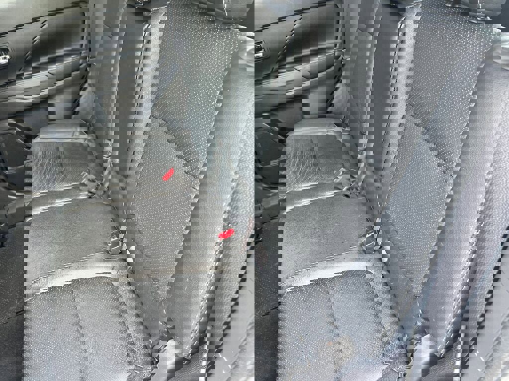 Used 2015 Mitsubishi Outlander GT image 21