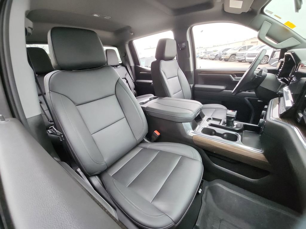 Certified 2024 Chevrolet Silverado 1500 RST w/ Convenience Package II image 33