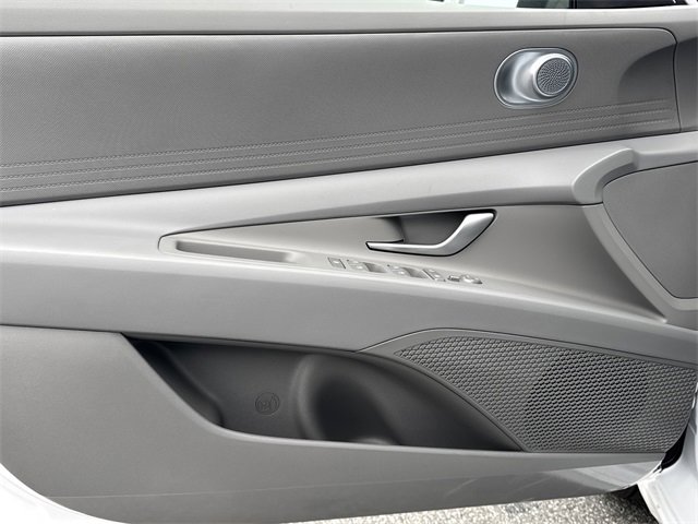 New 2026 Hyundai Elantra Blue image 10