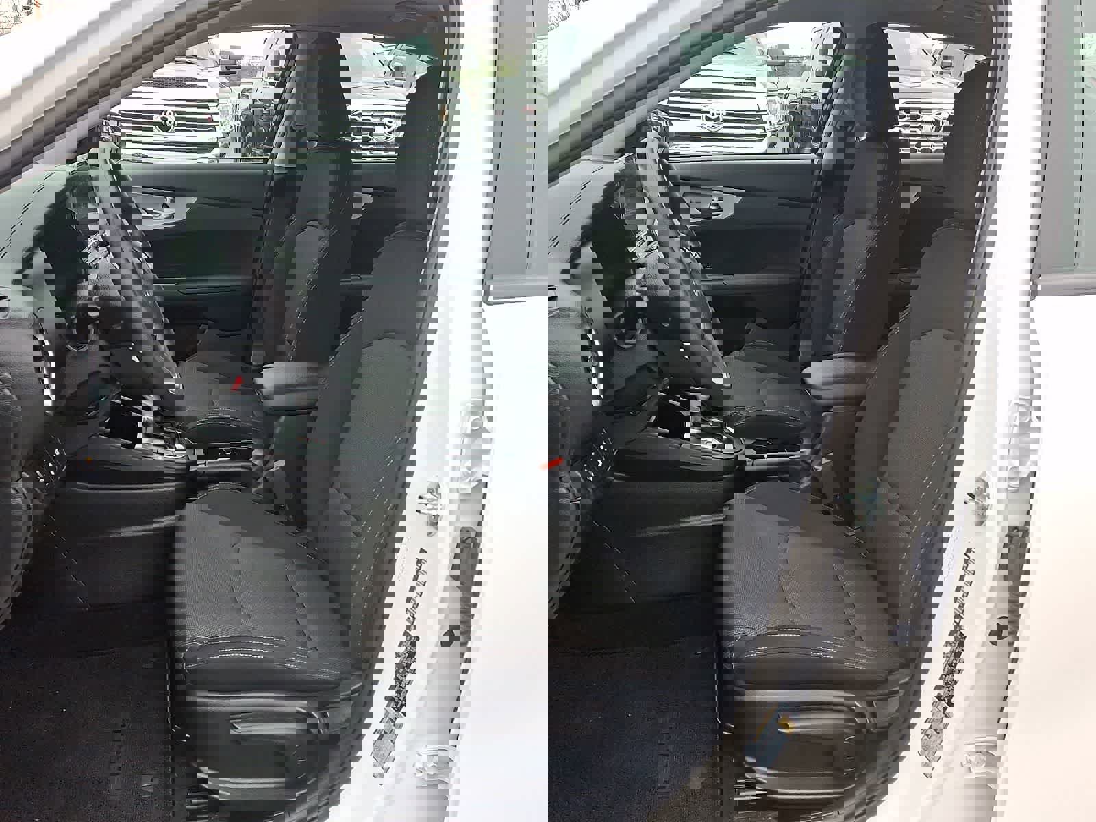 Used 2023 Kia Forte LXS w/ LXS Technology Package image 14