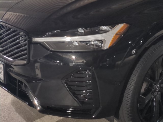 New 2026 Volvo XC60 T8 Ultra w/ Climate Package AWD/4WD image 9