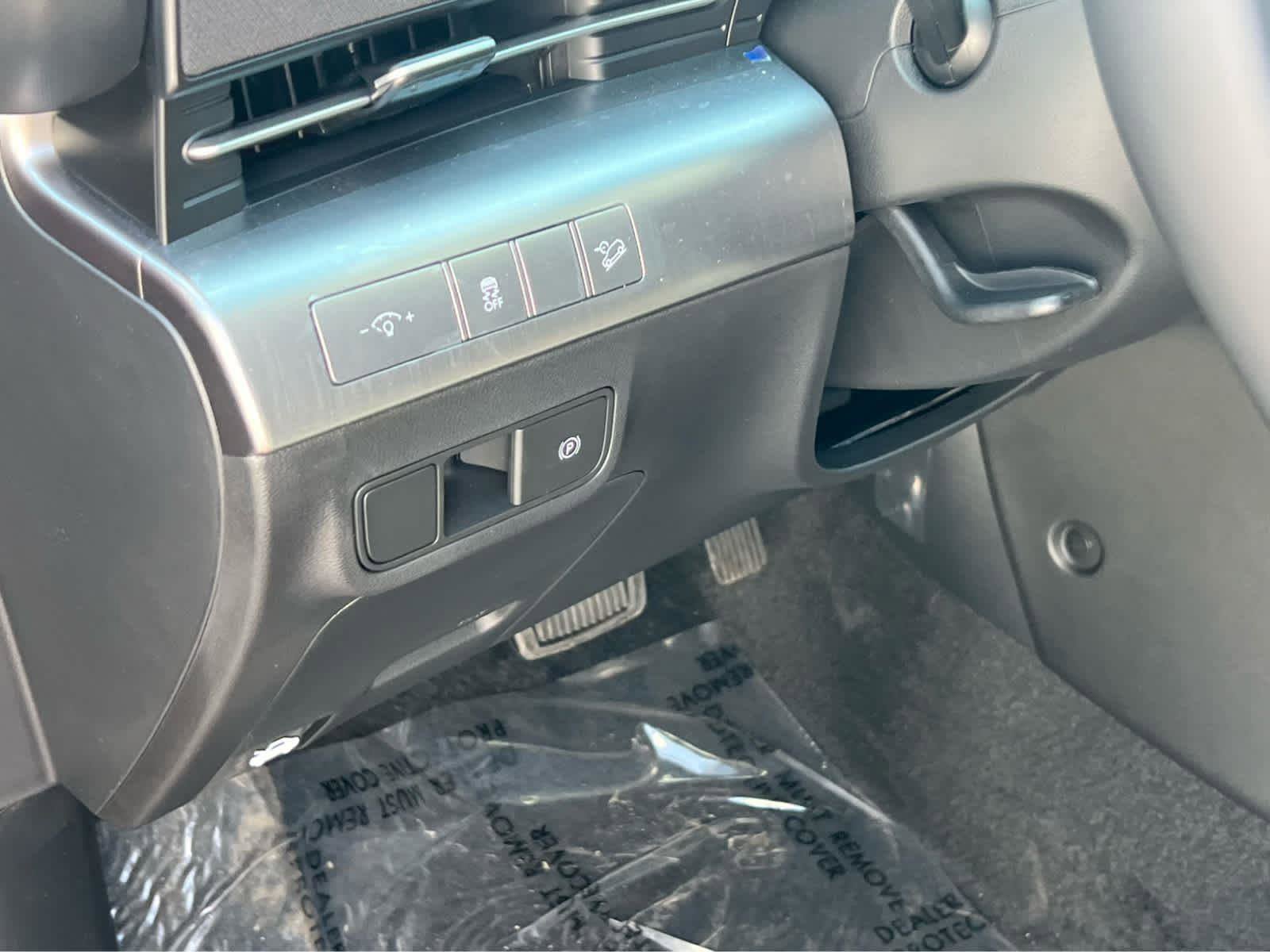 Certified 2026 Hyundai Kona SEL Sport AWD/4WD image 29