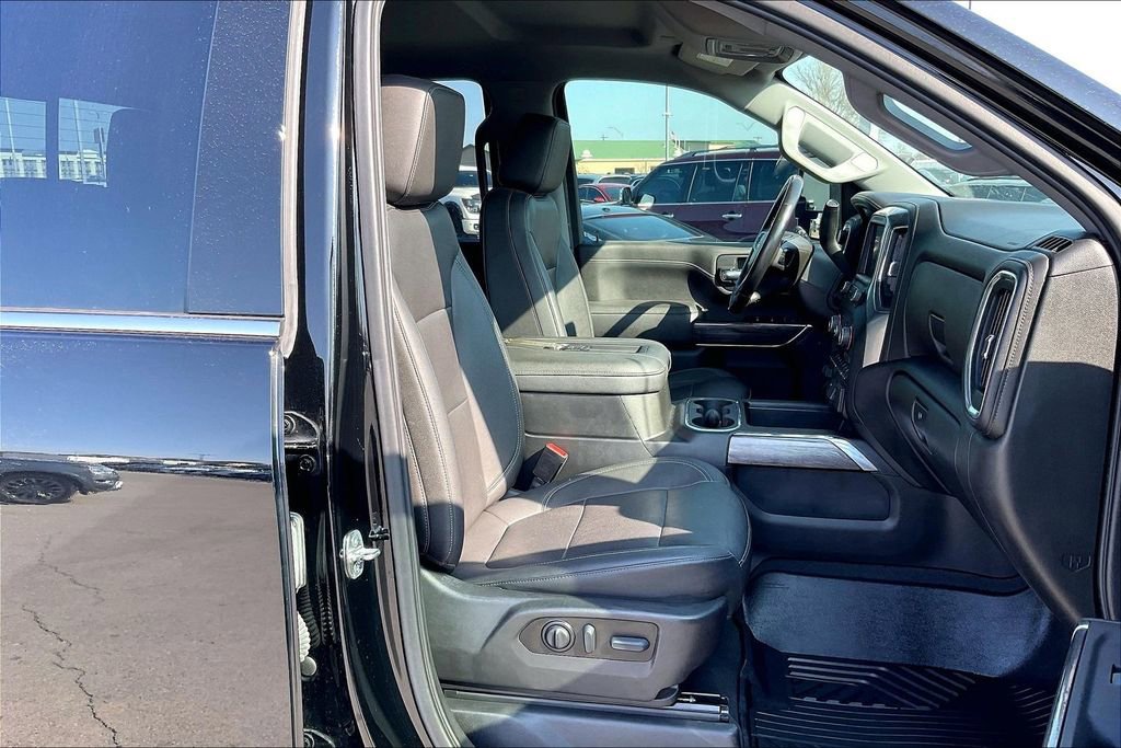 Used 2022 Chevrolet Silverado 2500 LTZ w/ Z71 Chrome Sport Edition image 10