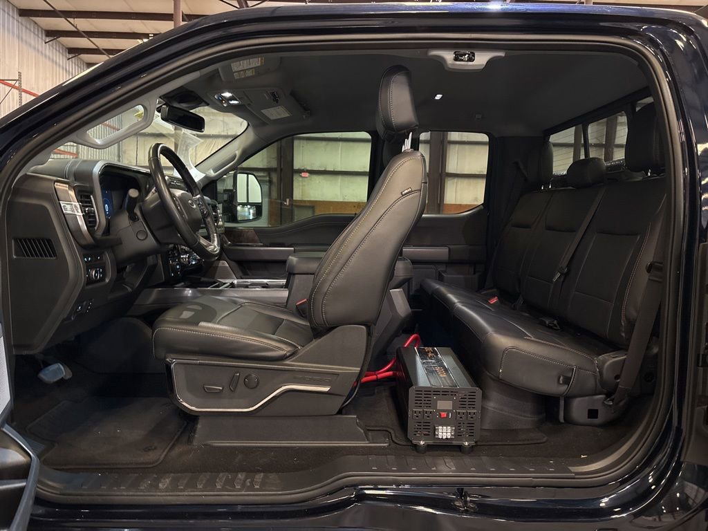 Used 2024 Ford F350 Lariat w/ Chrome Package image 50