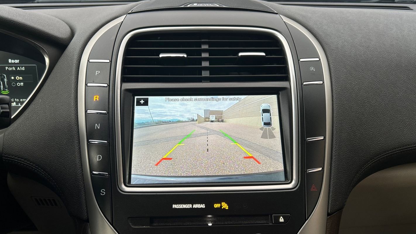 Used 2019 Lincoln Nautilus Reserve image 31