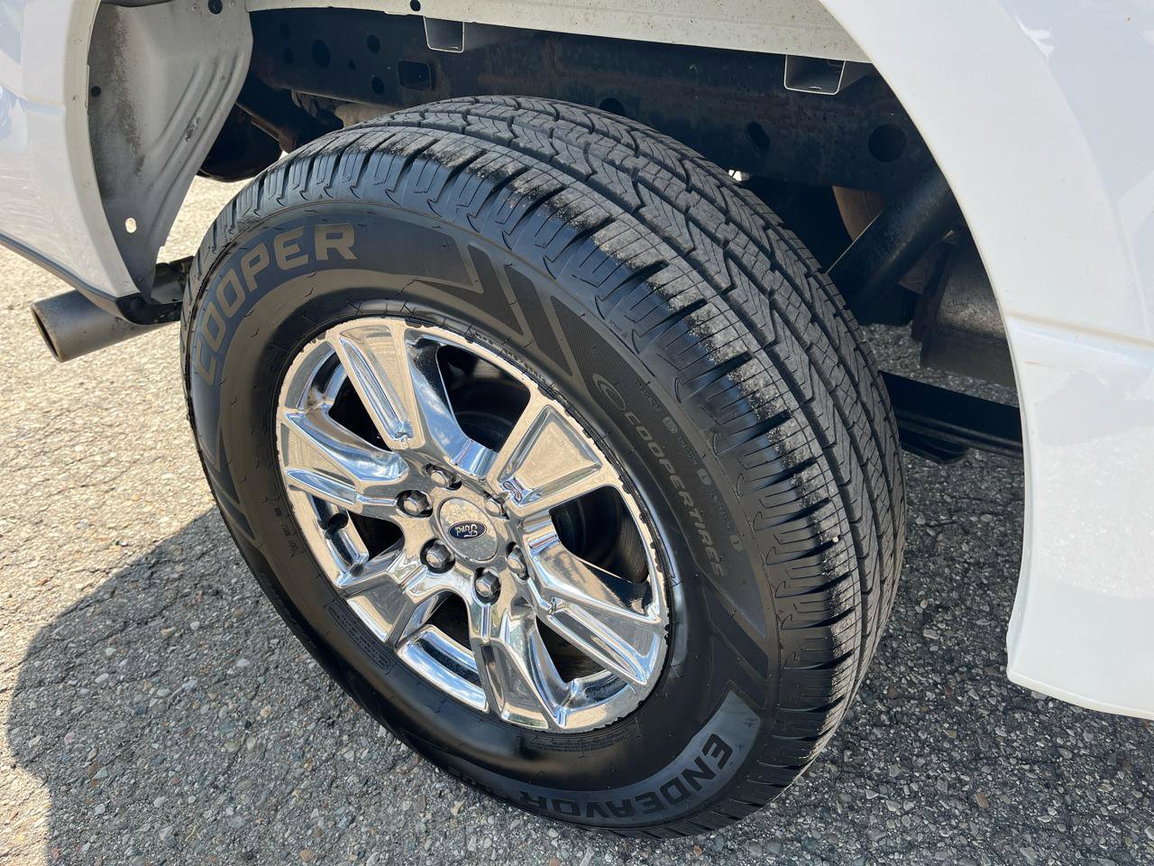 Used 2017 Ford F150 XLT w/ Equipment Group 302A Luxury image 18