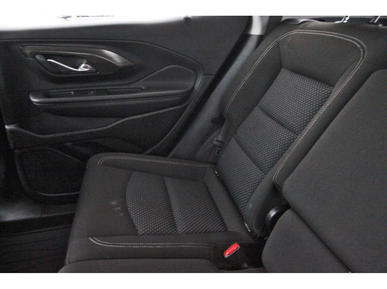 Used 2023 GMC Terrain SLE w/ Driver Convenience Package AWD/4WD image 14