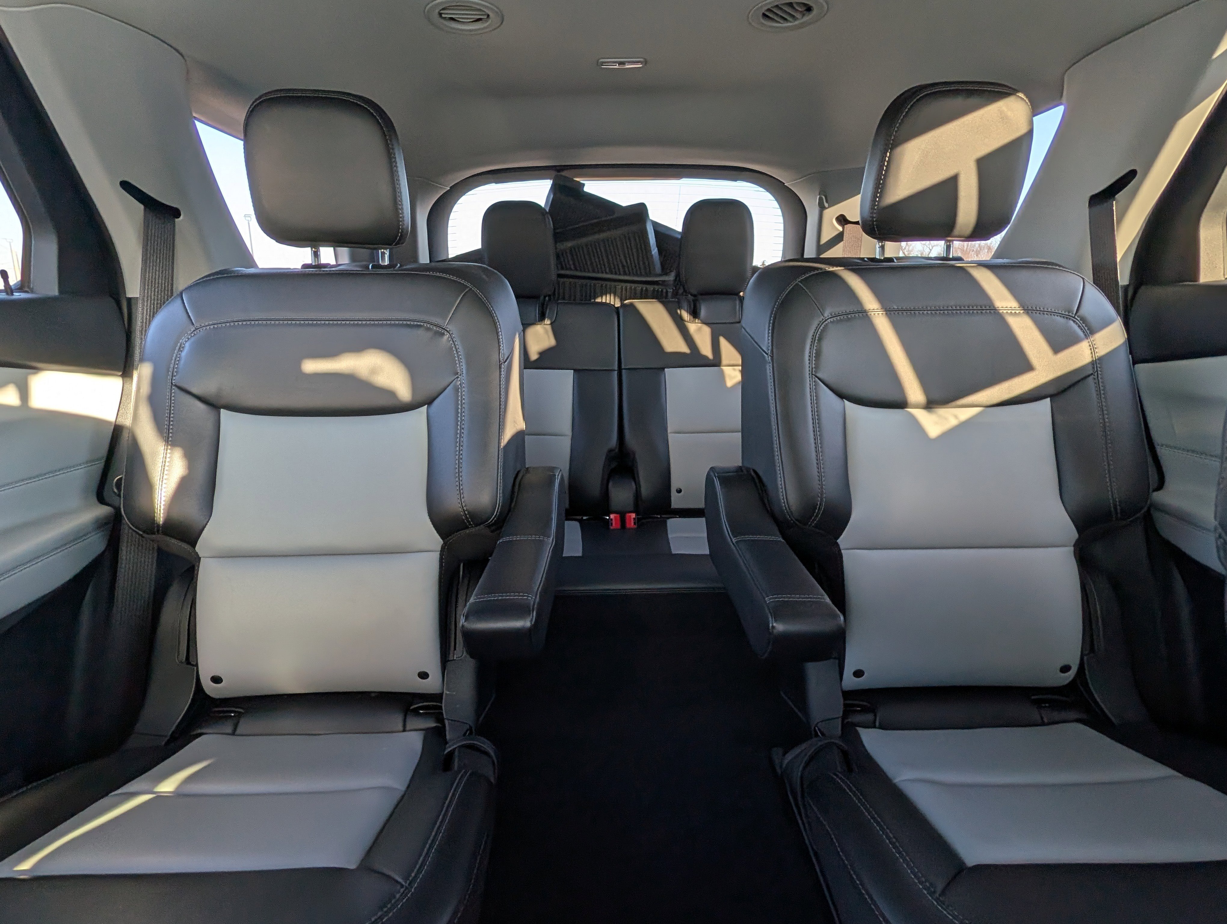 Used 2023 Ford Explorer XLT w/ Equipment Group 202A image 30
