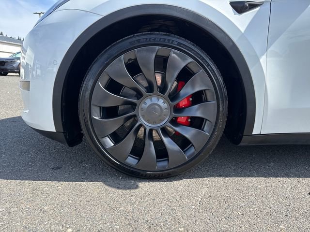 Used 2022 Tesla Model Y Performance AWD/4WD image 33