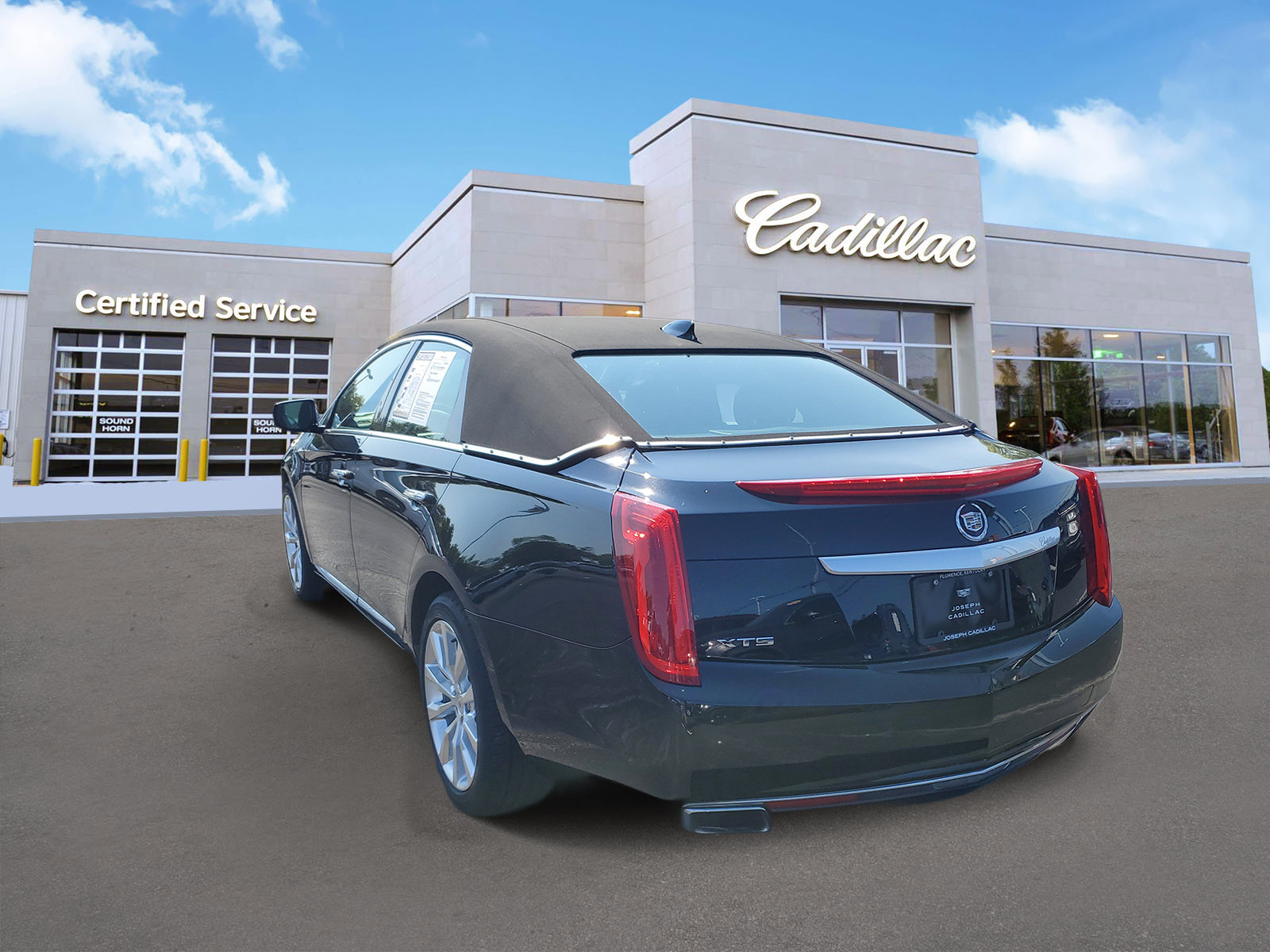 Used 2015 Cadillac XTS Luxury w/ Driver Awareness Package FWD image 2