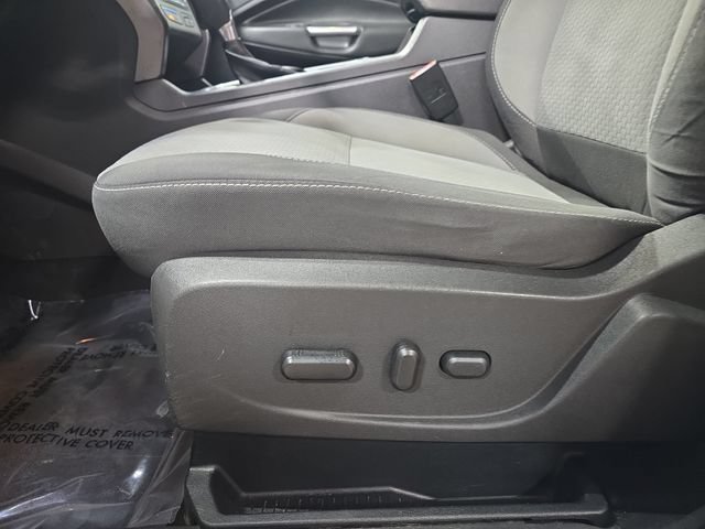 Used 2017 Ford Escape SE FWD image 29