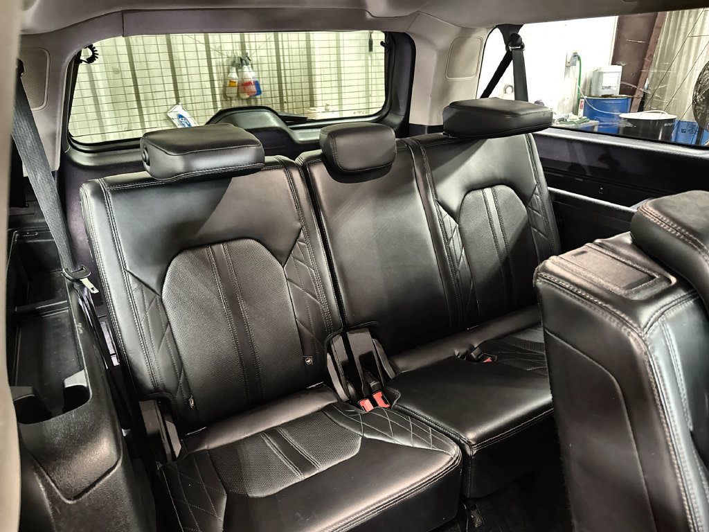 Used 2019 Ford Expedition Max Platinum AWD/4WD image 31