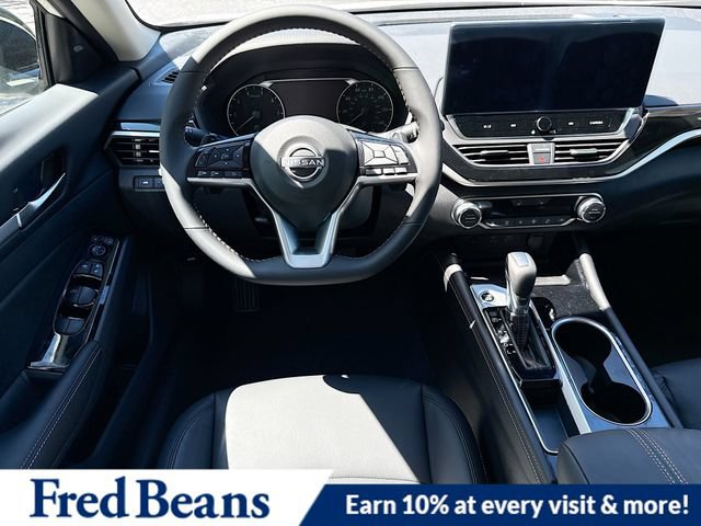 New 2025 Nissan Altima 2.5 SR w/ SR Premium Package FWD image 18