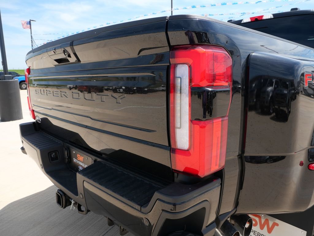 Certified 2026 Ford F450 Platinum w/ FX4 Off-Road Package image 10