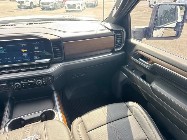 Used 2024 Chevrolet Silverado 3500 High Country w/ High Country Premium Package AWD/4WD image 19