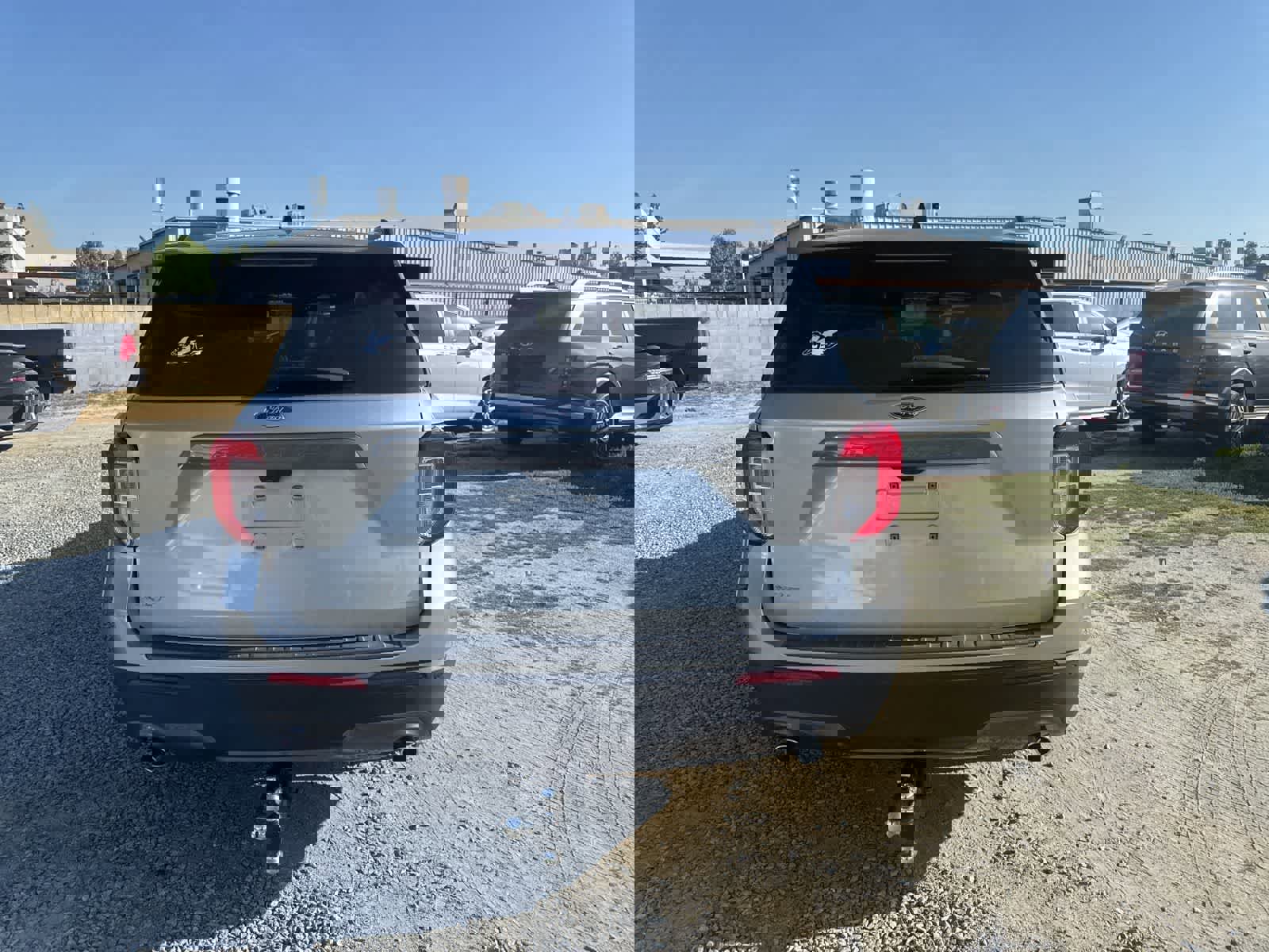 Used 2021 Ford Explorer XLT w/ Equipment Group 202A image 6