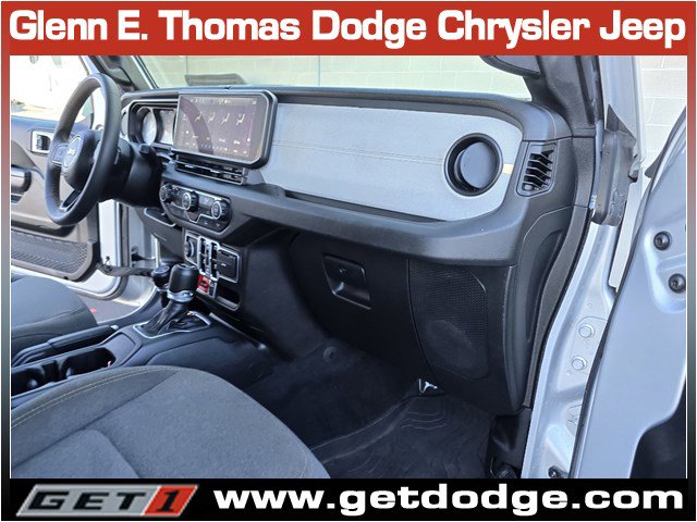 Used 2024 Jeep Wrangler Willys image 33