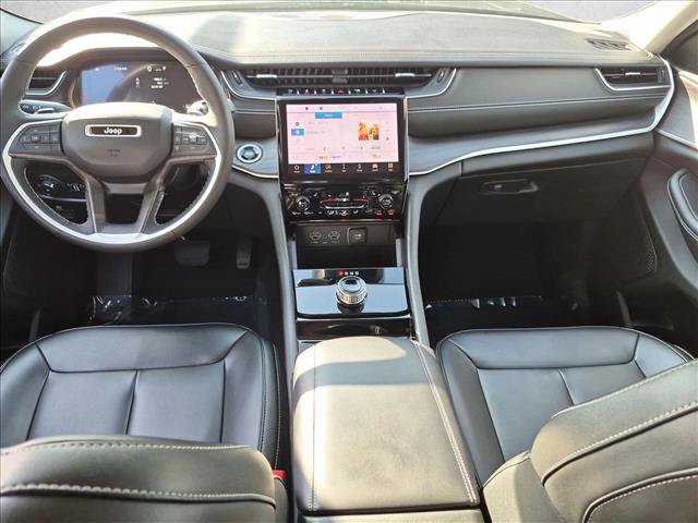 Used 2023 Jeep Grand Cherokee L Limited RWD image 18