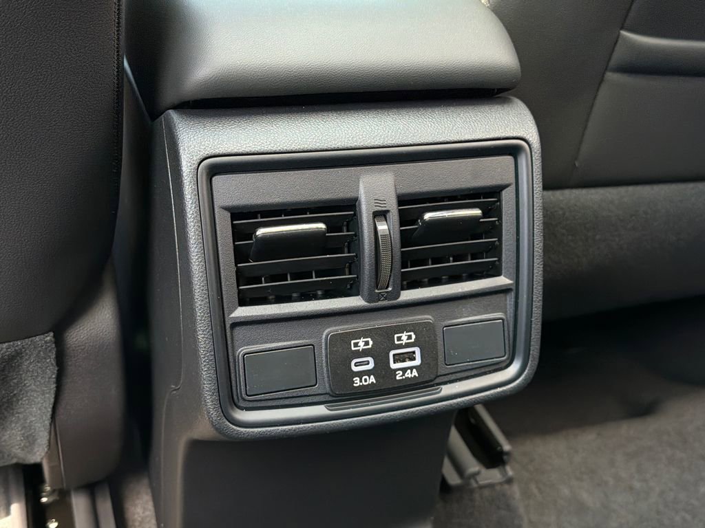 New 2026 Subaru Forester Premium AWD/4WD image 17
