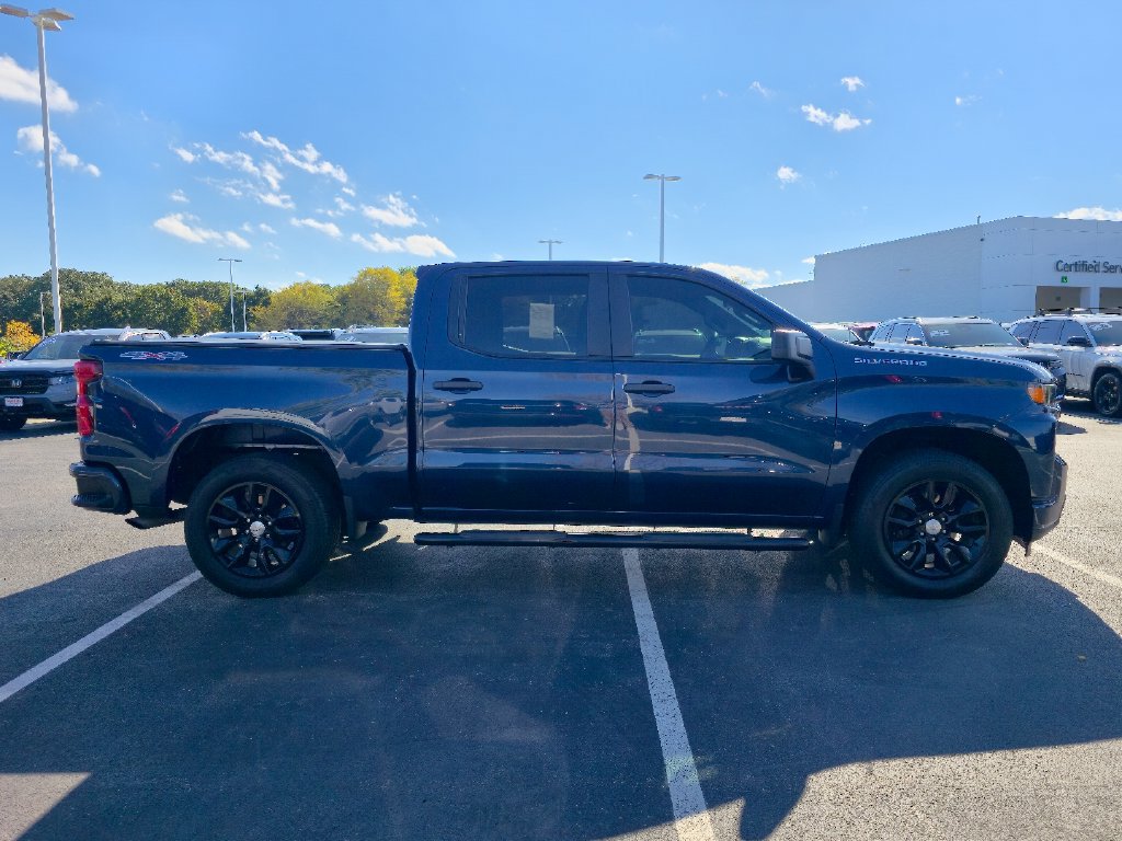 Certified 2022 Chevrolet Silverado 1500 Custom AWD/4WD image 7