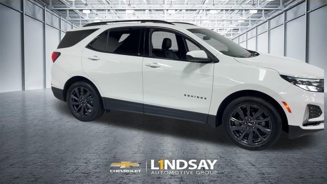 Used 2022 Chevrolet Equinox RS AWD/4WD image 3