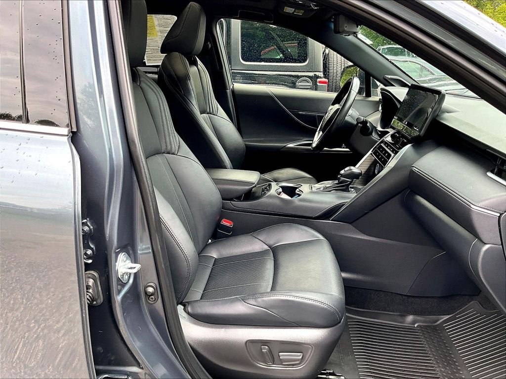 Certified 2022 Toyota Venza Limited w/ Advanced Technology Package AWD/4WD image 11