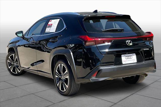 Used 2020 Lexus UX 200 w/ Premium Package FWD image 12