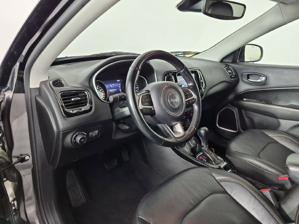 Used 2021 Jeep Compass Limited AWD/4WD image 18