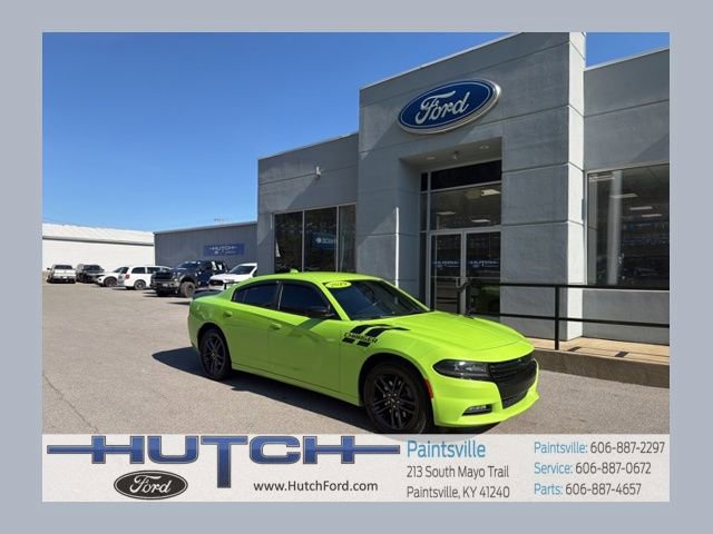 Used 2019 Dodge Charger SXT w/ Blacktop Package image 1