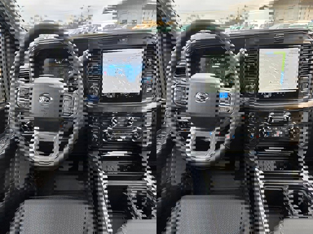 New 2025 Ford F350 Lariat w/ Lariat Ultimate Package image 11