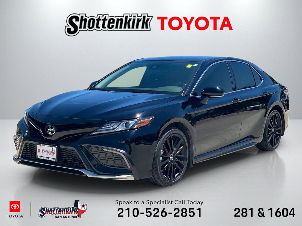 Used 2024 Toyota Camry XSE FWD image 1