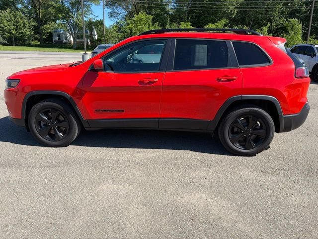 Used 2021 Jeep Cherokee Latitude Plus AWD/4WD image 4
