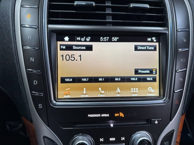 Used 2018 Lincoln MKX Reserve w/ Driver Assistance Package image 21