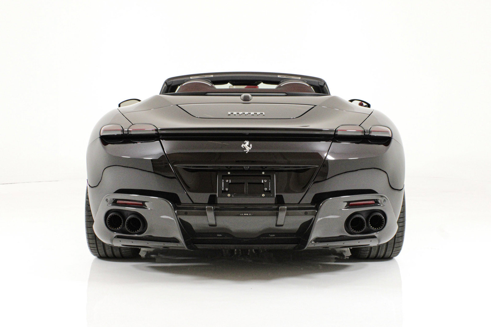 Certified 2024 Ferrari Roma Spider RWD image 9
