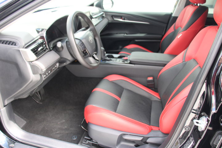 Certified 2025 Toyota Camry LE image 11